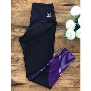 Sport leggings with Dri-Fit technology.